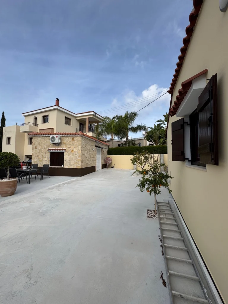 2 Bedroom House for Sale in Acheleia, Paphos District