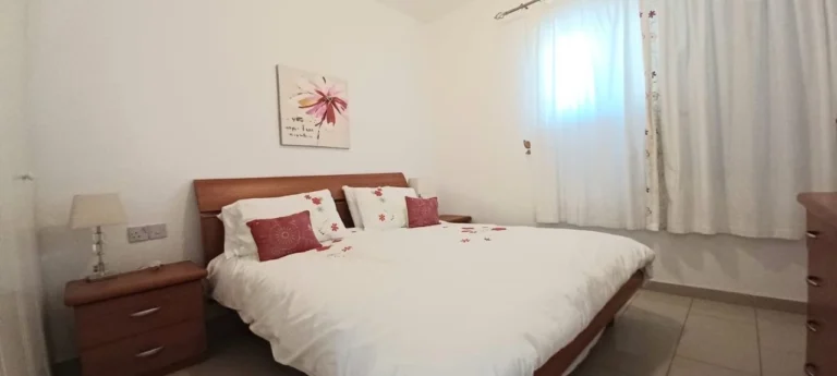 3 Bedroom House for Sale in Paphos – Moutallos