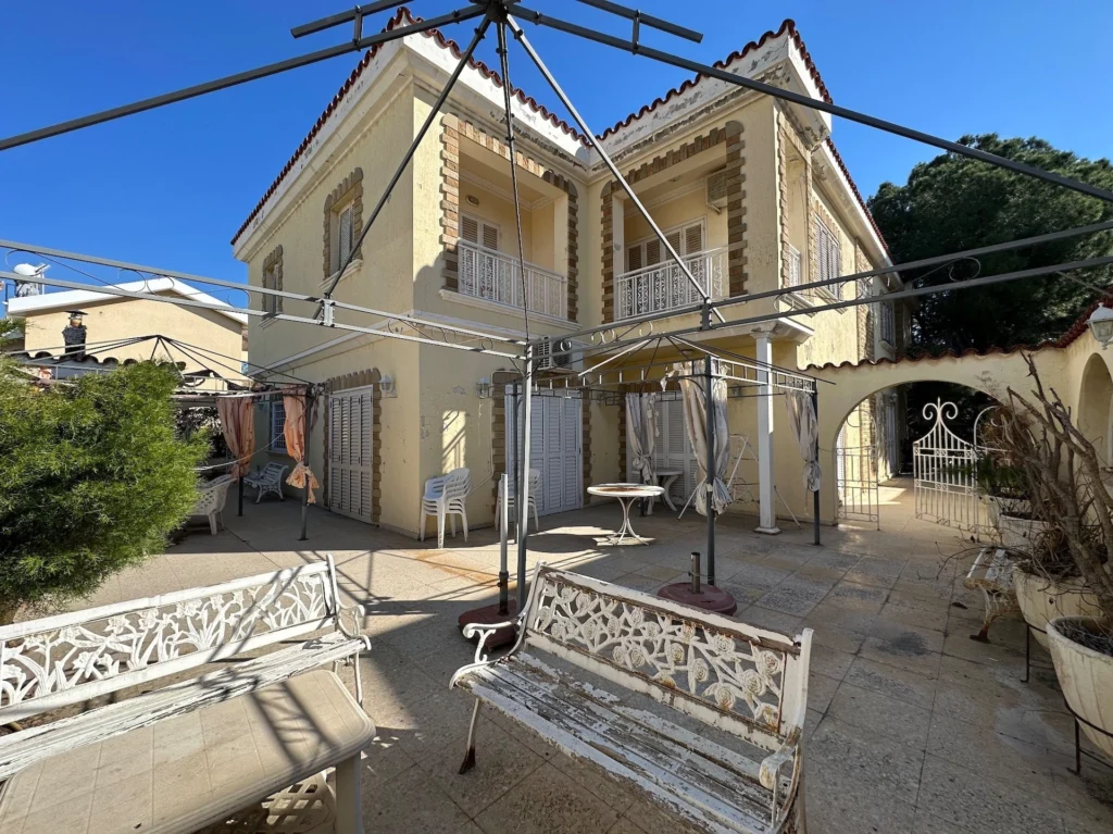 5 Bedroom House for Sale in Limassol District