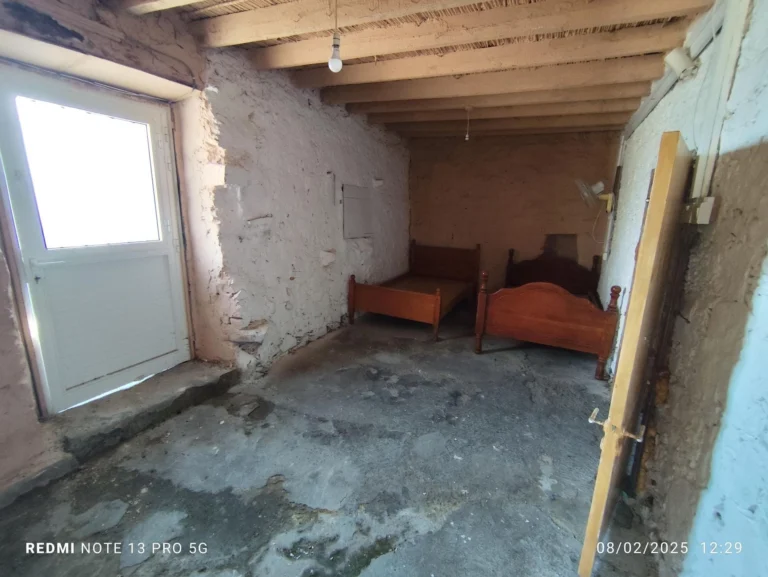 2 Bedroom House for Sale in Dierona, Limassol District