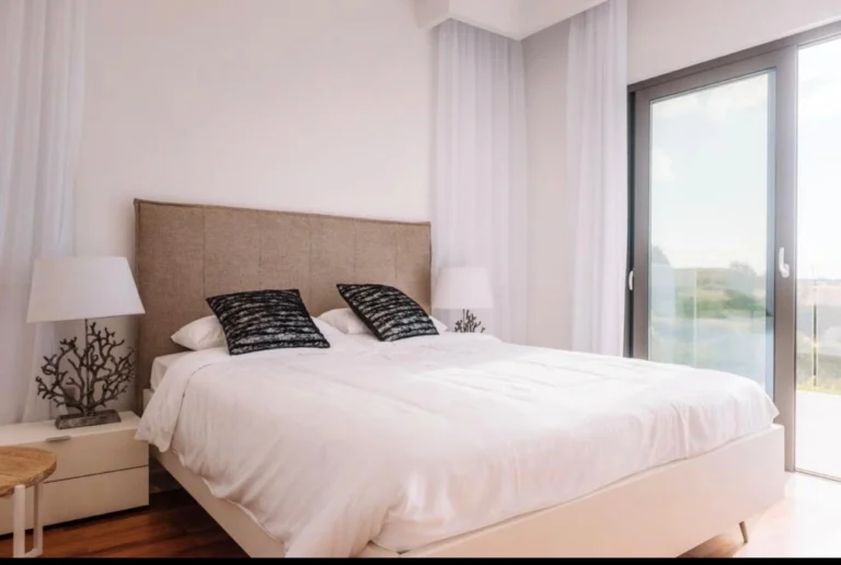 4 Bedroom House for Sale in Sea Caves, Paphos District