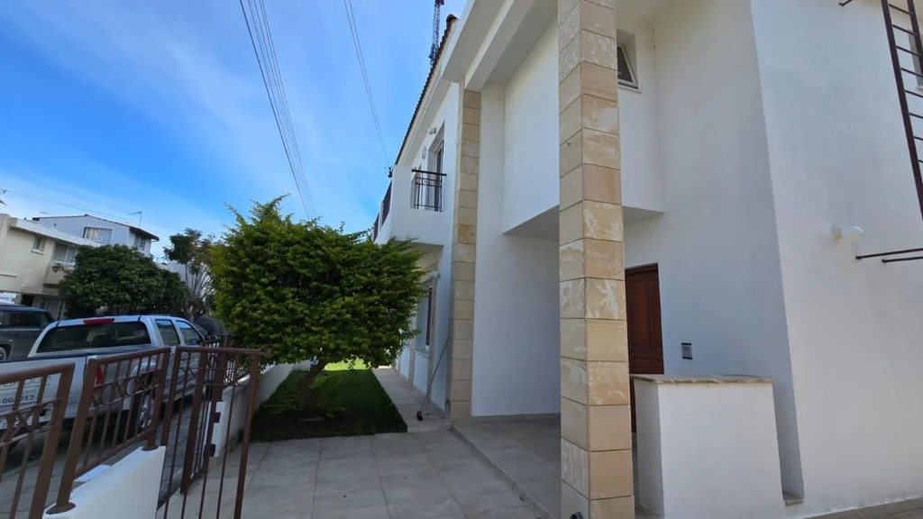 3 Bedroom House for Sale in Potamos Germasogeias, Limassol District