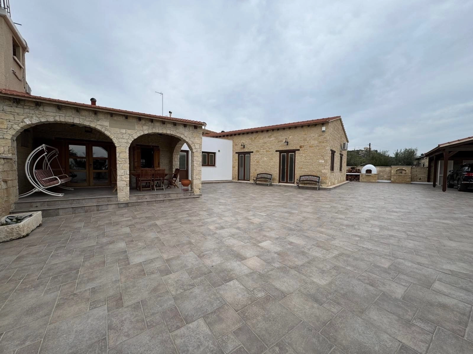 4 Bedroom House for Rent in Agios Tychonas, Limassol District