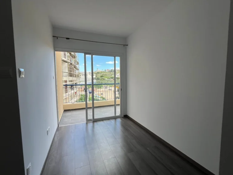 1 Bedroom Apartment for Sale in Tombs Of the Kings, Paphos District