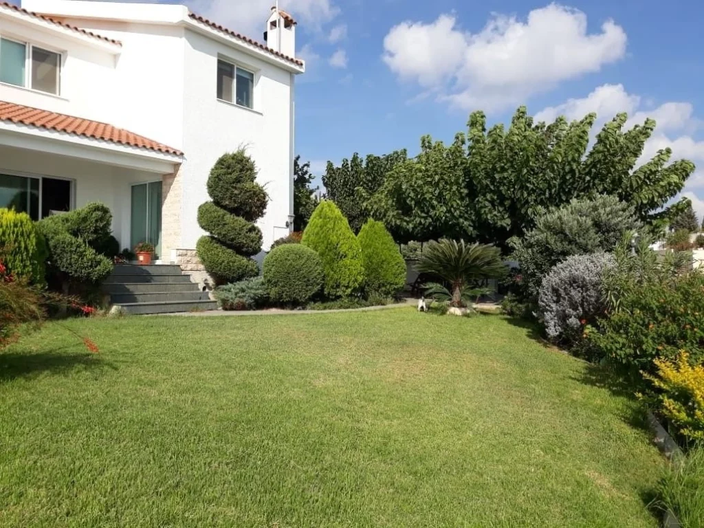 5 Bedroom House for Rent in Armou, Paphos District