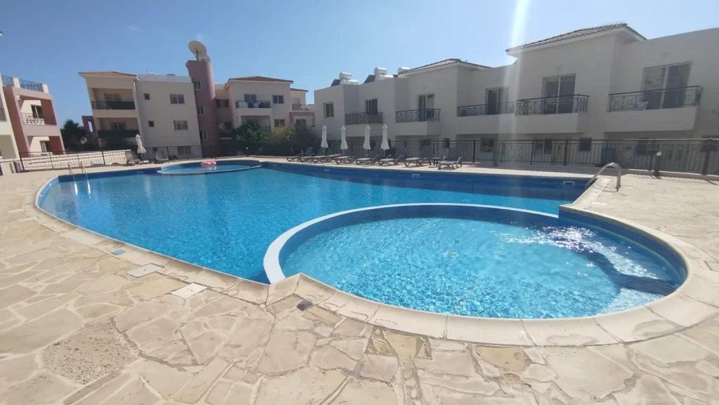 2 Bedroom Apartment for Sale in Tombs Of the Kings, Paphos District
