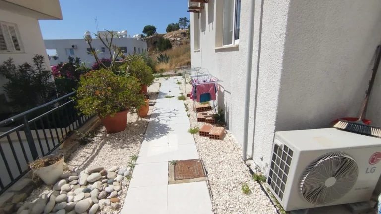 3 Bedroom Apartment for Sale in Tombs Of the Kings, Paphos District