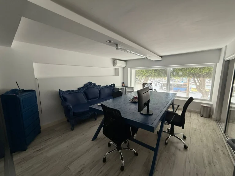 100m² Office for Rent in Limassol District