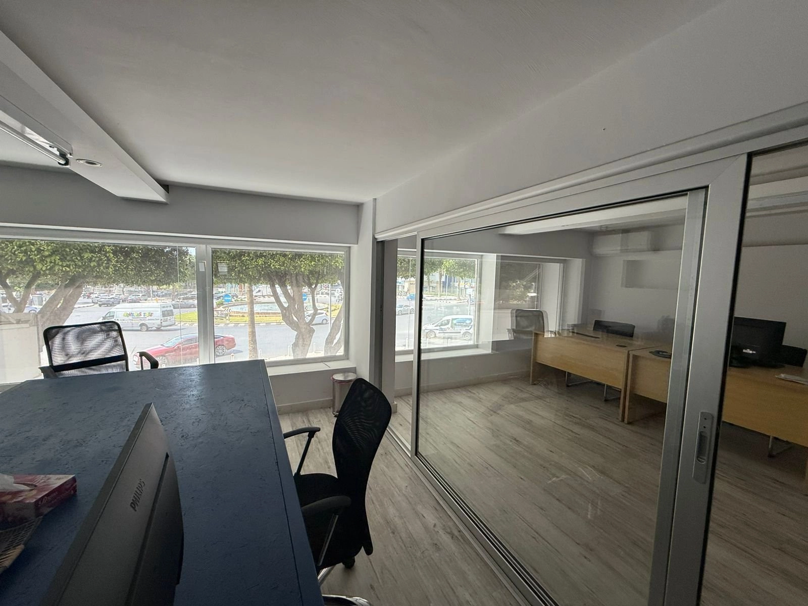 100m² Office for Rent in Limassol District