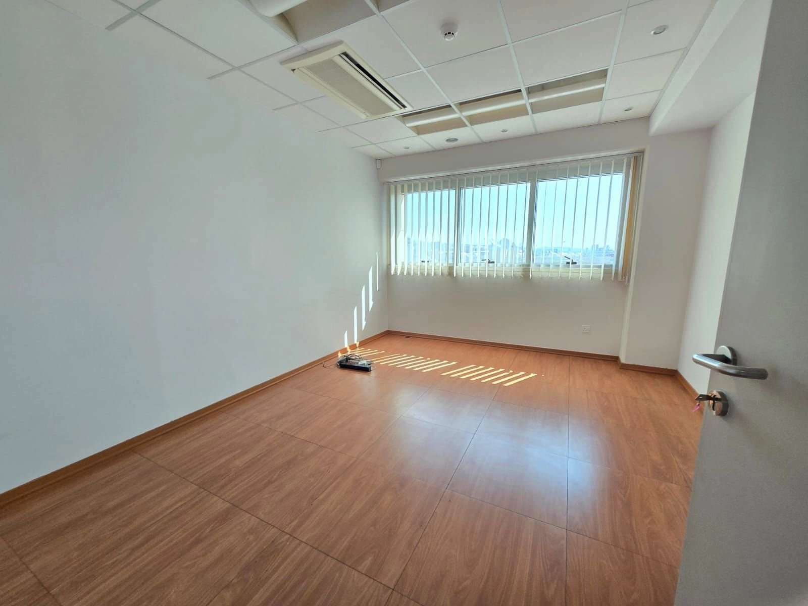 262m² Office for Rent in Limassol District