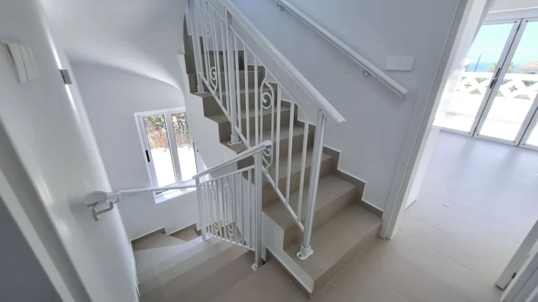 2 Bedroom House for Rent in Kissonerga, Paphos District