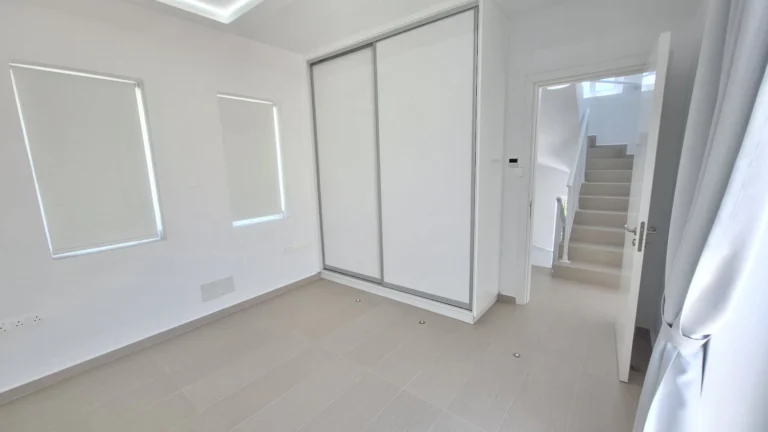 2 Bedroom House for Rent in Kissonerga, Paphos District