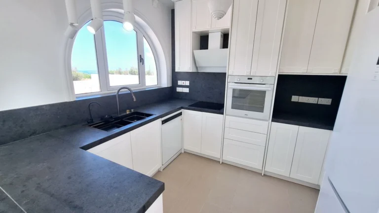 2 Bedroom House for Rent in Kissonerga, Paphos District