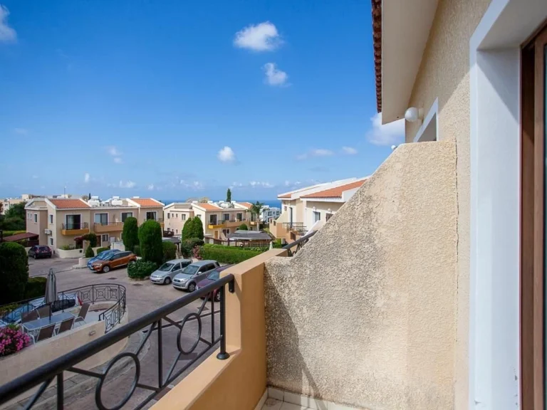 2 Bedroom House for Sale in Peyia, Paphos District