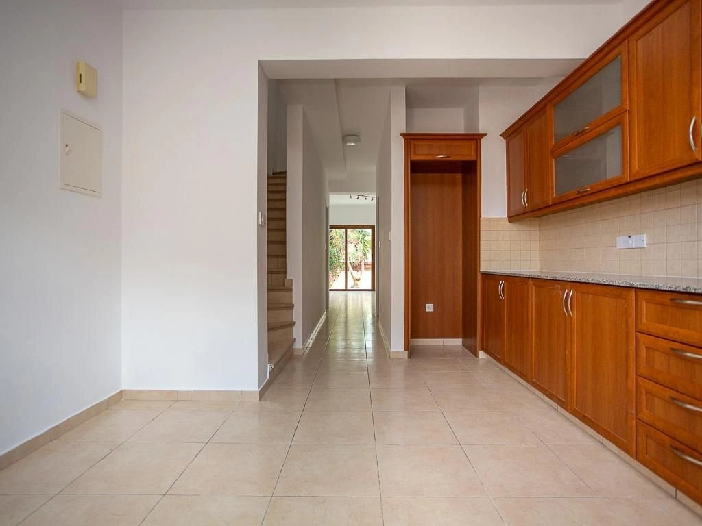 2 Bedroom House for Sale in Peyia, Paphos District