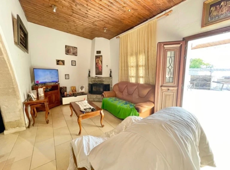 3 Bedroom House for Sale in Choulou, Paphos District