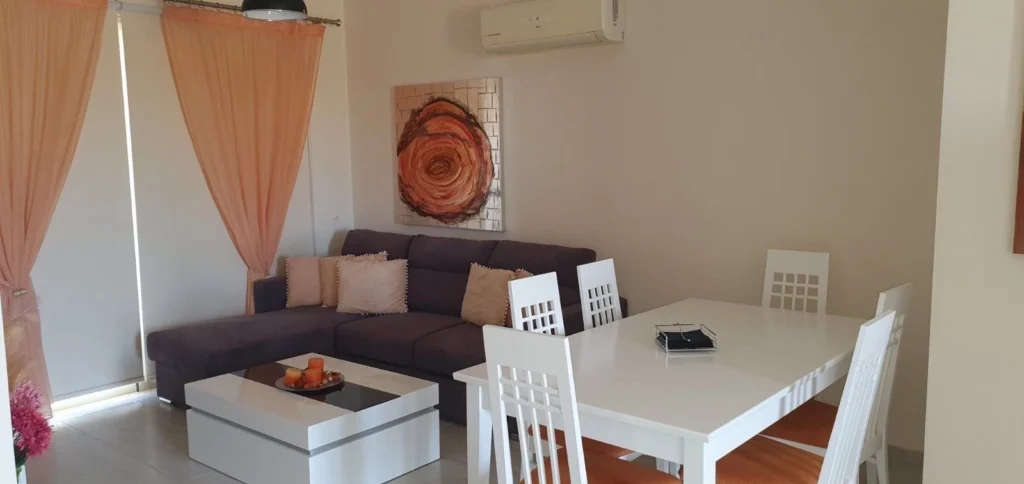 2 Bedroom Apartment for Sale in Tombs Of the Kings, Paphos District