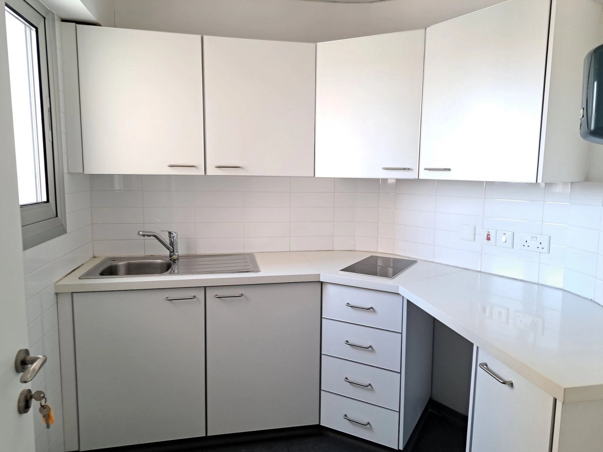 396m² Office for Rent in Limassol – Katholiki