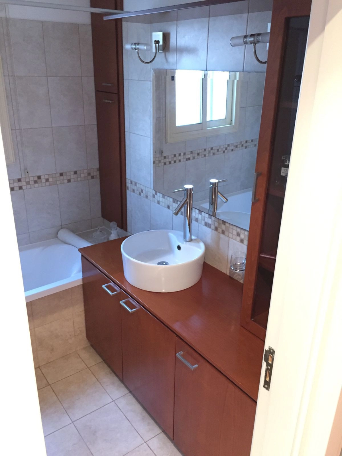 1 Bedroom Apartment for Rent in Germasogeia, Limassol District