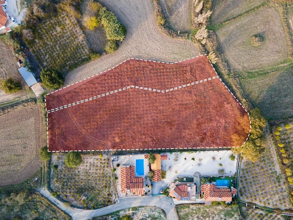 6,207m² Plot for Sale in Polemi, Paphos District
