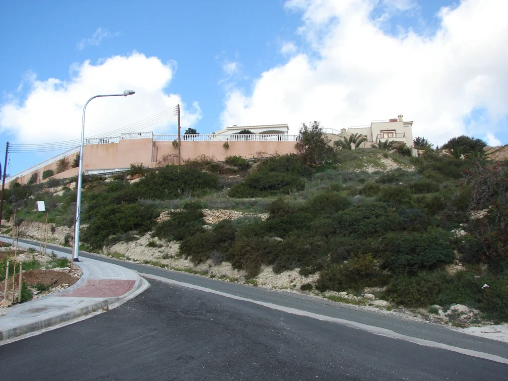 7,358m² Plot for Sale in Peyia, Paphos District