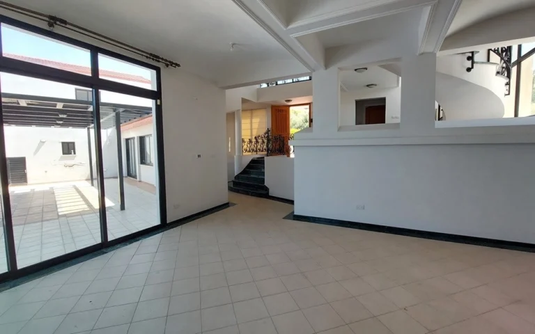 5 Bedroom House for Sale in Geroskipou, Paphos District