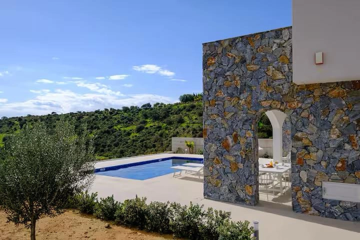 2 Bedroom House for Sale in Pissouri, Limassol District