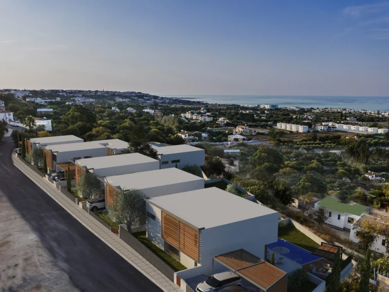 5 Bedroom House for Sale in Chlorakas, Paphos District