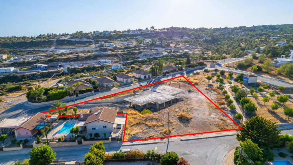 3,040m² Plot for Sale in Limassol District
