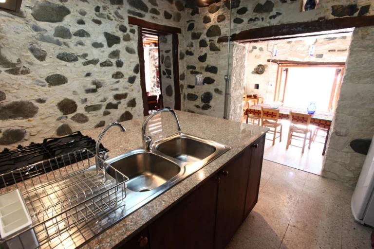 Cheap Houses and Villas for Sale Limassol up to 300000 euro