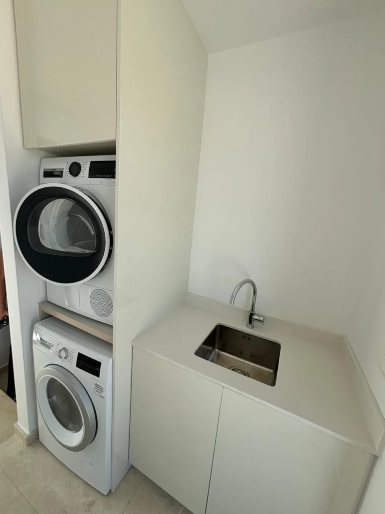 3 Bedroom House for Sale in Tombs Of the Kings, Paphos District