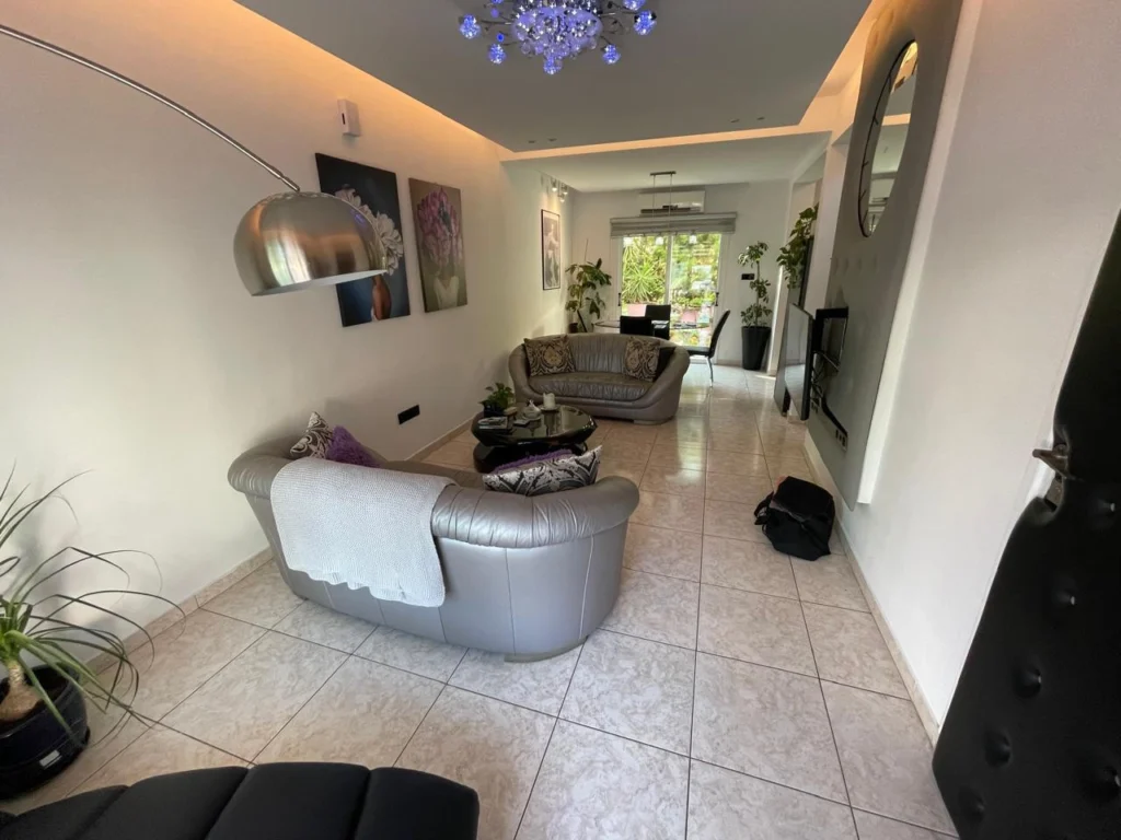 2 Bedroom House for Rent in Paphos – Universal