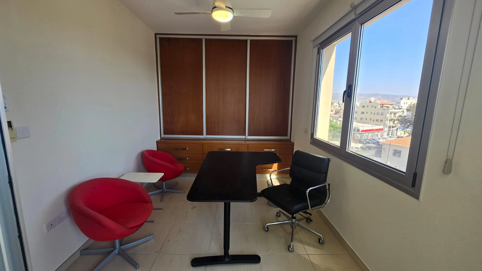 128m² Office for Rent in Limassol District
