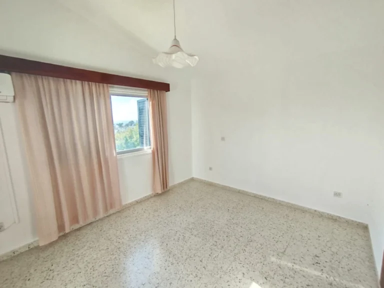 2 Bedroom Apartment for Rent in Kissonerga, Paphos District