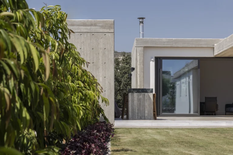 4 Bedroom House for Sale in Agia Marinouda, Paphos District