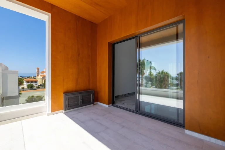 2 Bedroom Apartment for Sale in Kato Paphos