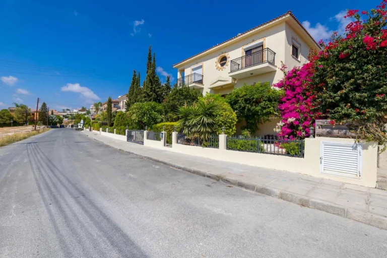 4 Bedroom House for Sale in Mouttagiaka, Limassol District