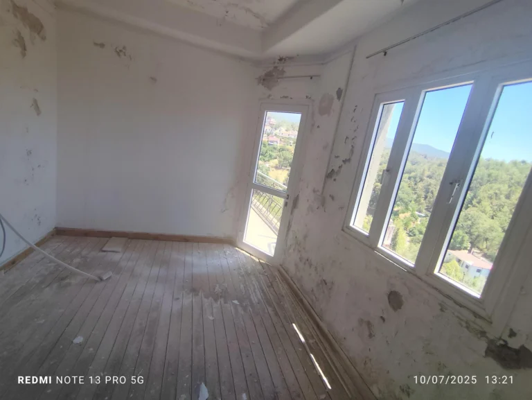 5 Bedroom House for Sale in Lemithou, Limassol District