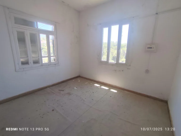 5 Bedroom House for Sale in Lemithou, Limassol District