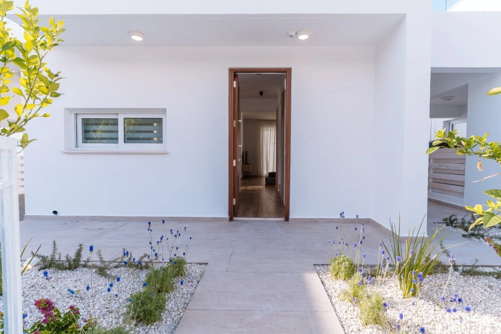 3 Bedroom House for Sale in Peyia, Paphos District