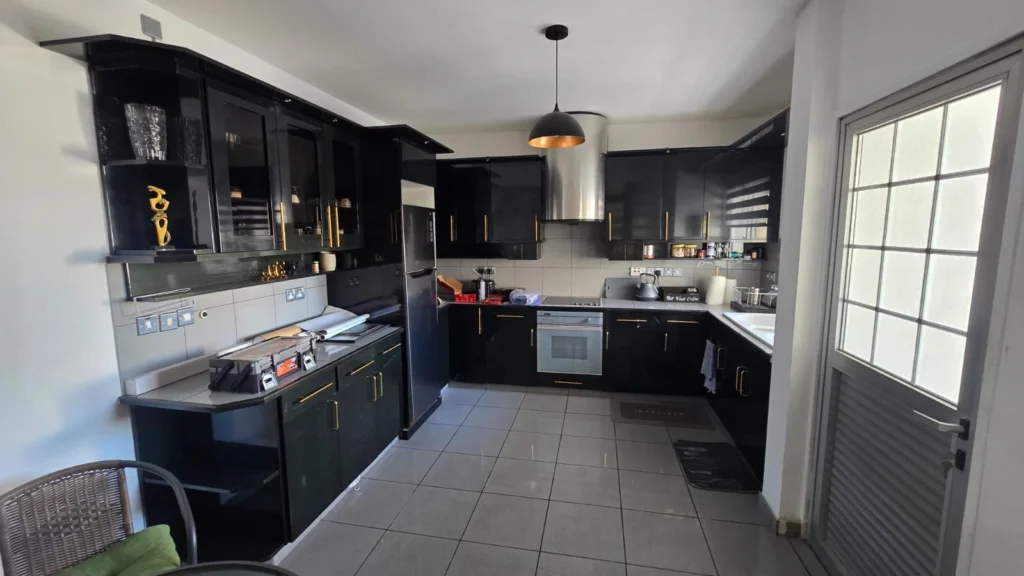 135m² Office for Rent in Limassol – Agia Zoni