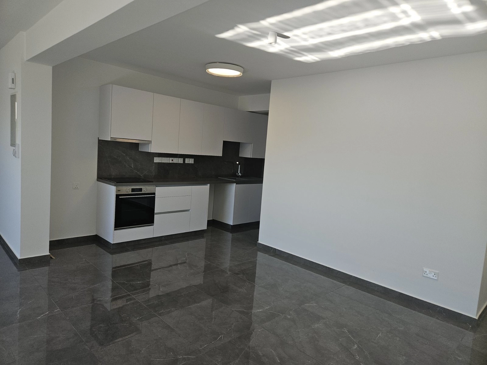 75m² Office for Rent in Limassol District