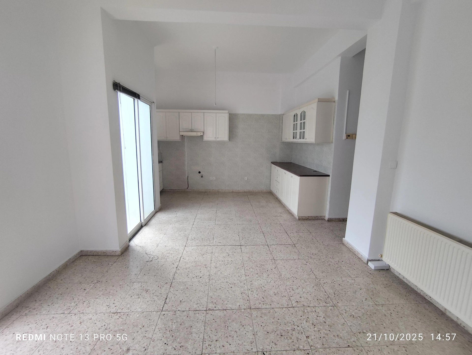 70m² Office for Rent in Limassol District