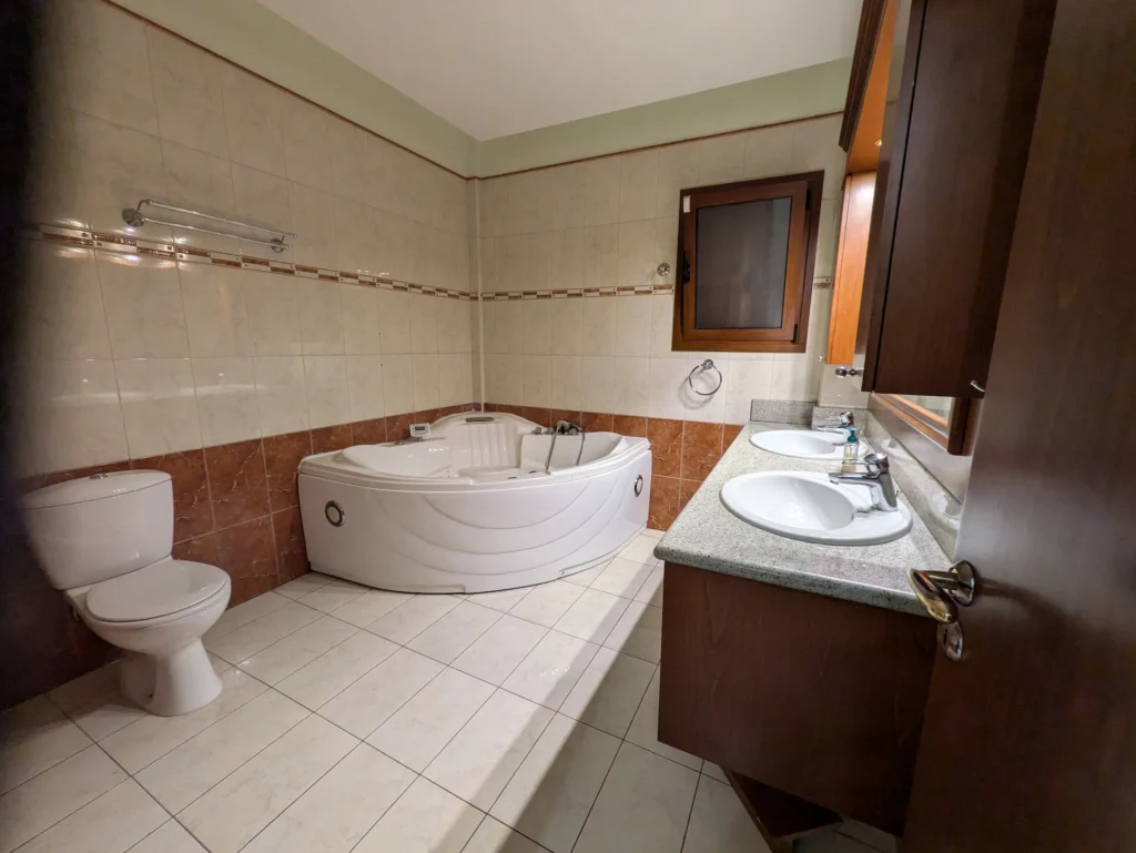 4 Bedroom Apartment for Rent in Paphos District