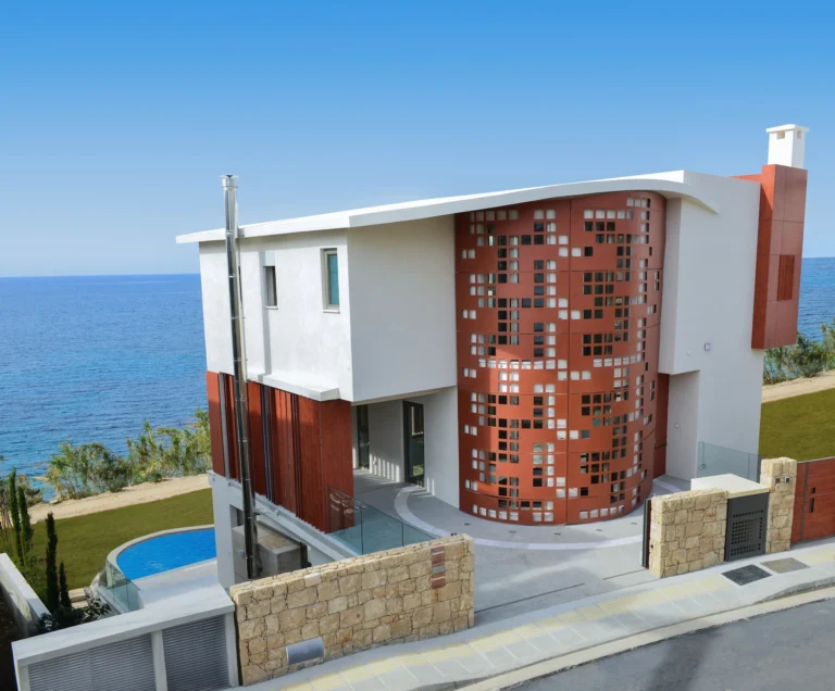 4 Bedroom House for Sale in Chlorakas, Paphos District