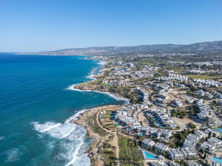 4 Bedroom House for Sale in Chlorakas, Paphos District