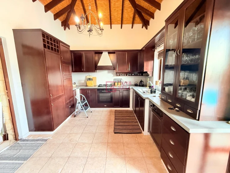 4 Bedroom House for Sale in Trimiklini, Limassol District