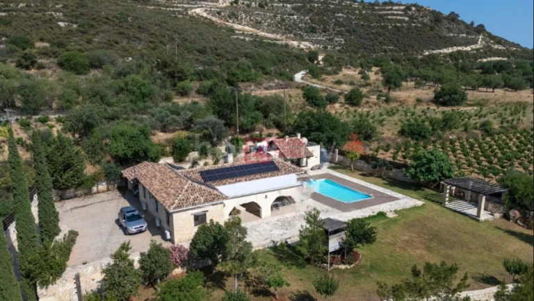 4 Bedroom House for Sale in Trimiklini, Limassol District