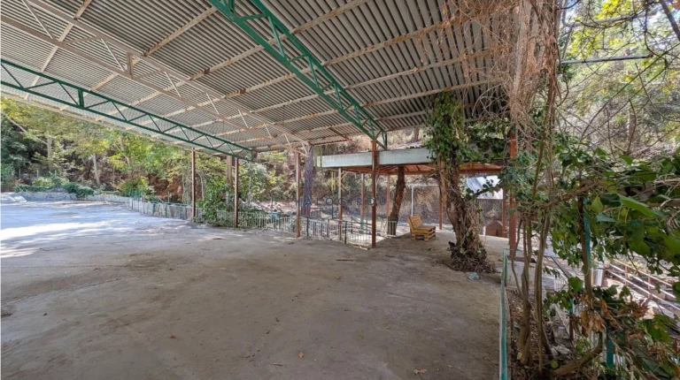 709m² Commercial for Sale in Kakopetria, Nicosia District