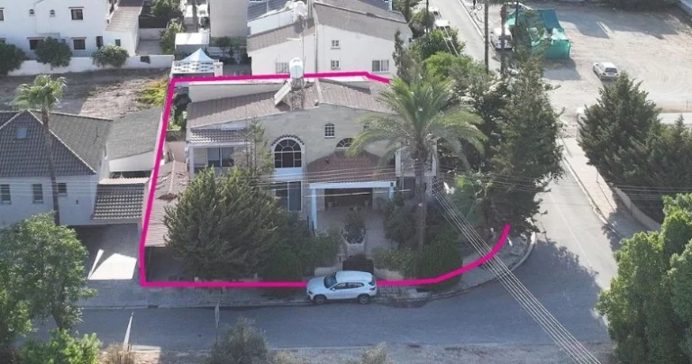 Cheap Houses and Villas for Sale Nicosia up to 500000 euro